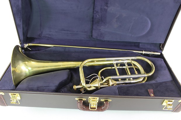バストロンボーン 50T3 Bach 50B3 イエローブラスベル ラッカー仕上げ バストロンボーン