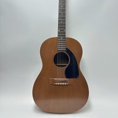 Gibson B-15 1967 - 1971