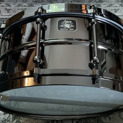 Pearl Custom Alloy SensiTone Elite 6.5x14 Brass Snare Drum (Black Nickel  Finish)