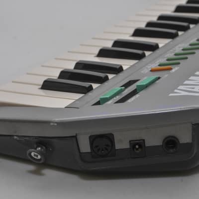 Yamaha SHS-10 Vintage FM Synth Keytar 80's image 6