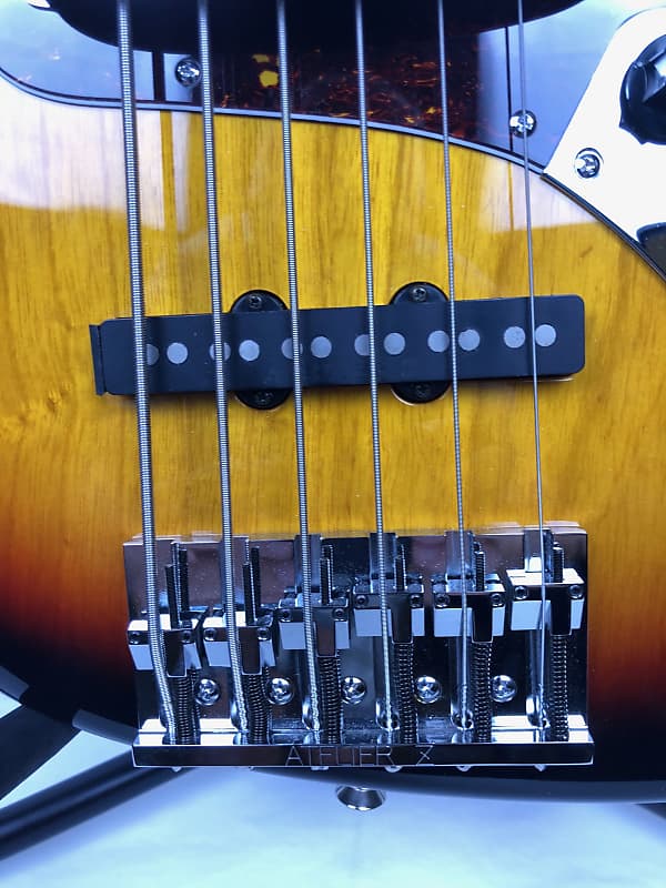 Atelier Z (Built by Mas Hino) Custom Vintage Style 6-String