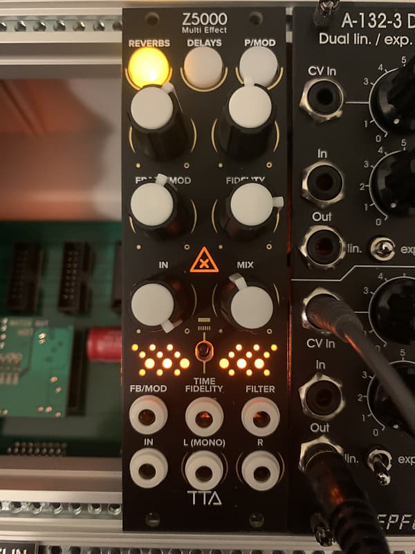 Tiptop Audio Z5000 MultiEffect Reverb