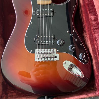 2010 Fender Stratocaster FSR HH (MIM) - Metallic Sunburst image 3
