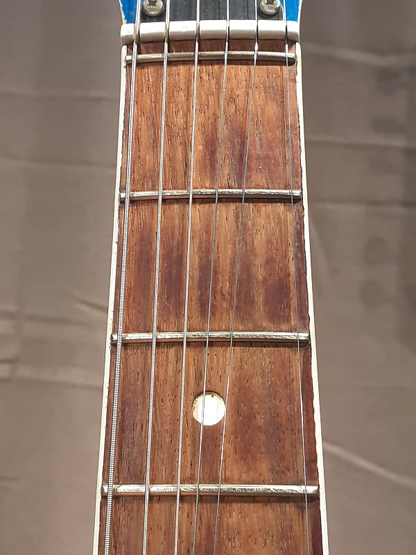 Egmond (Lion) Teardrop guitar (Vox Mark III copy) circa 1967
