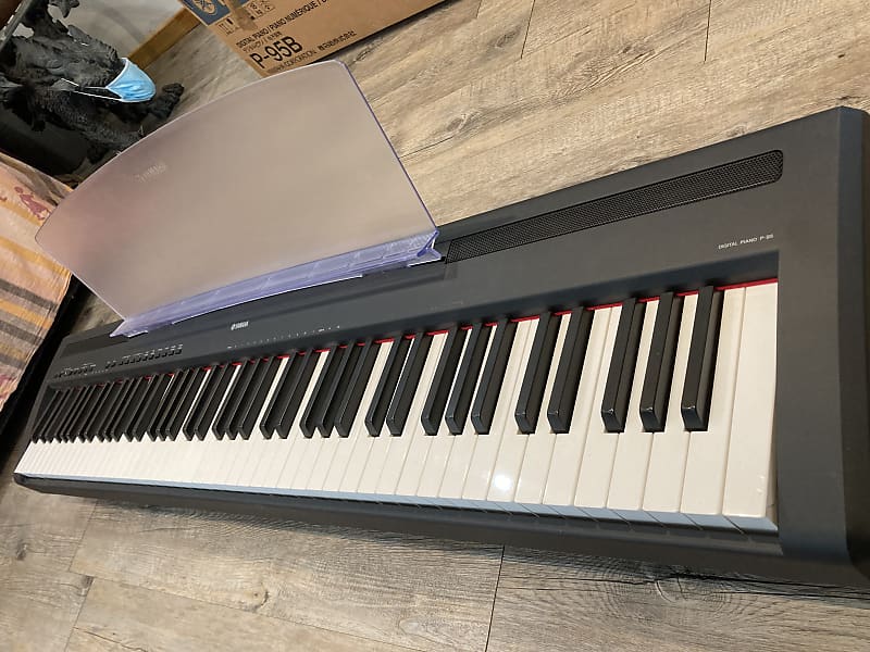 Piano YAMAHA P-95 + accessoires | Reverb Portugal