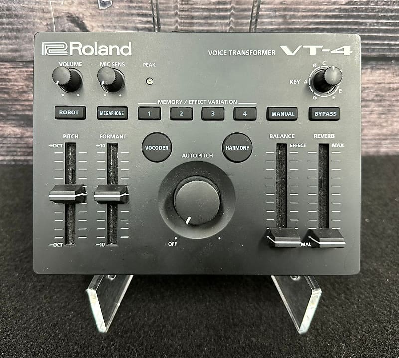 Roland VT4 Vocal Effects Processor (Huntington, NY) Reverb