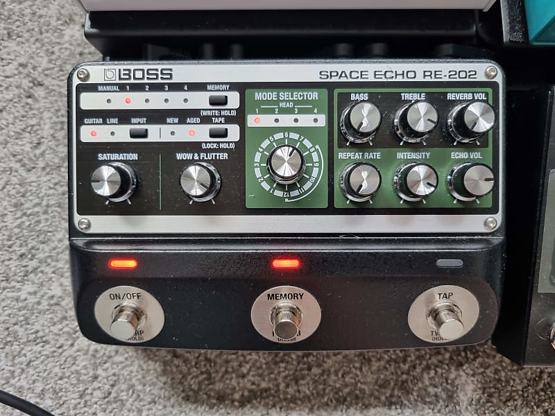 Boss RE-202 Space Echo