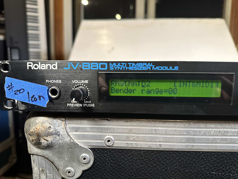 Roland JV-880 Multi Timbral Synthesizer Module | Reverb