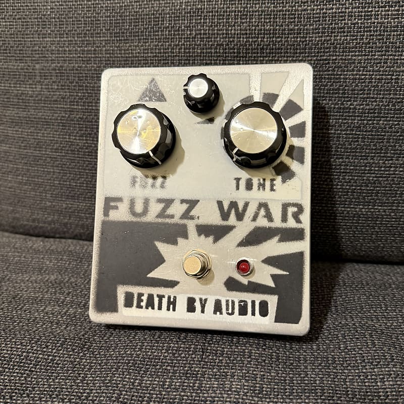 Death By Audio Fuzz War