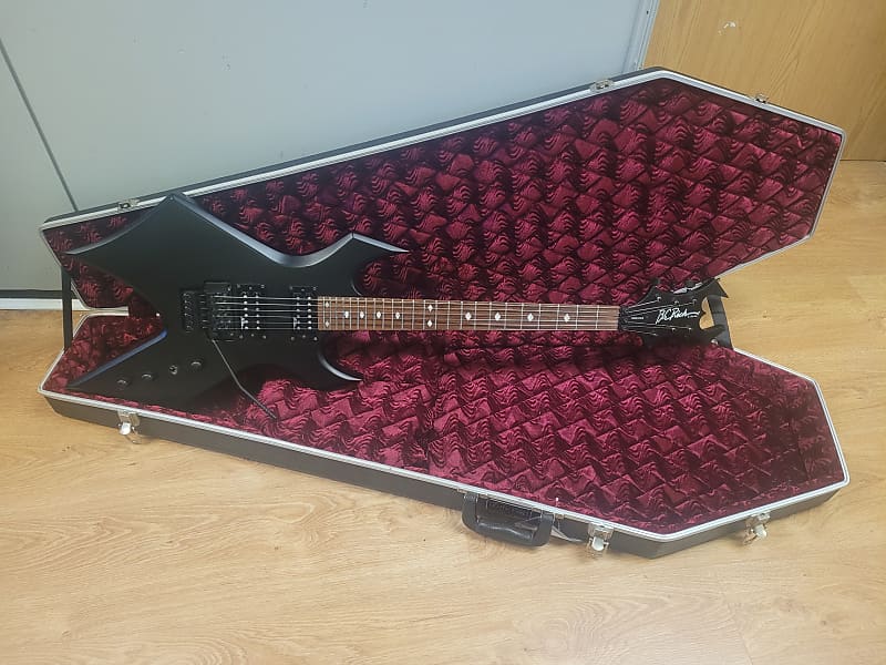 B.C. Rich Warlock N.J Series 2011 Satin Black with Coffin Hard