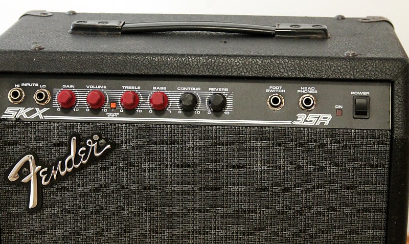 Fender SKX 35R Red Knob 1x12 combo