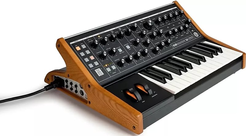 Moog Subsequent 25 Analog Synth | Reverb