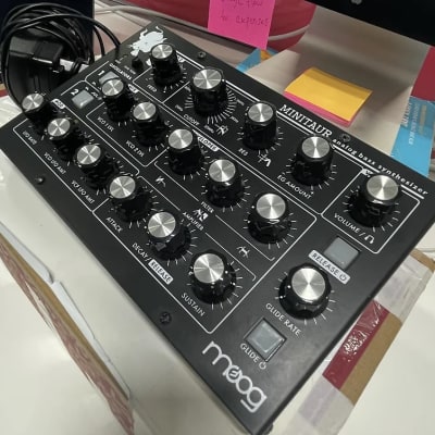 Moog Minitaur Rev2 TBP002 2012 - Present - Black