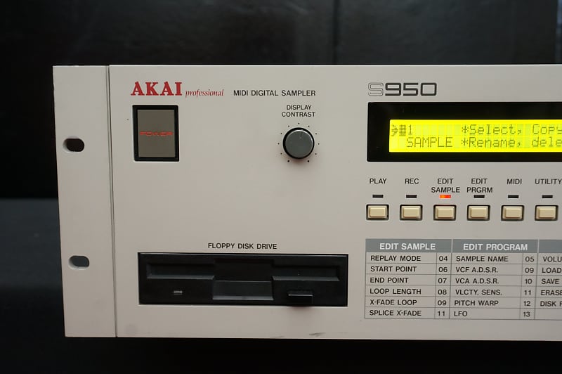 AKAI S950 Rare Classic 80's Vintage 12 bit LO-FI 2U Rack Sampler - 100V