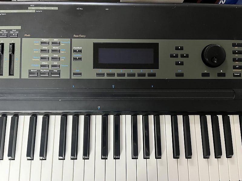 Kurzweil K2600X Reverb