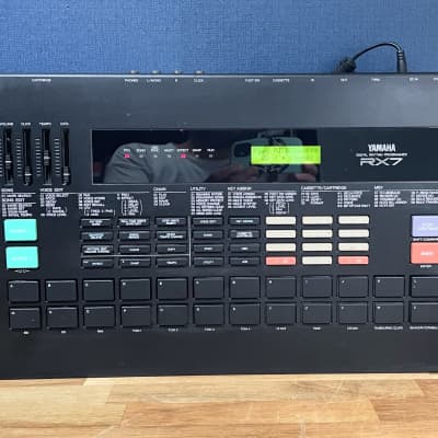[Excellent] Yamaha RX7 Digital Rhythm Programmer - Black