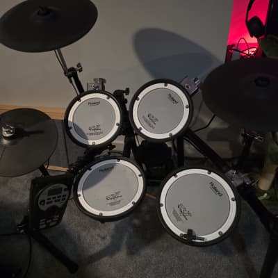 Roland TD-11KV V-Drum Kit with Mesh Pads 2010s - Black