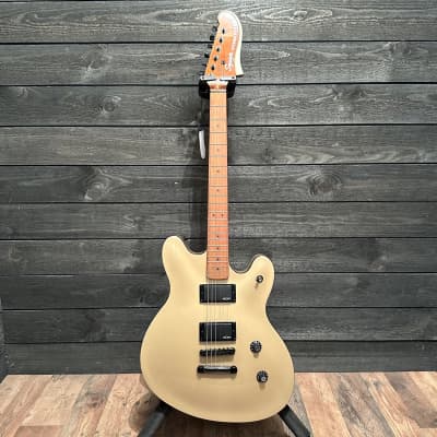 Fender Squier Contemporary Active Starcaster Semi Hollow Body Electric Guitar - Shoreline Gold image 12