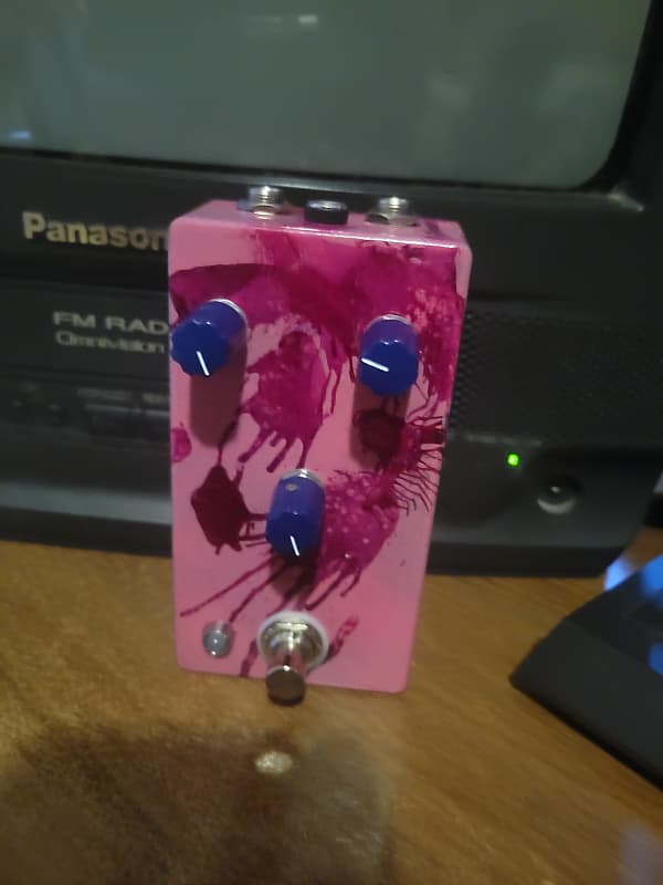 DIY Montarbo Sinfhoton clone Fuzz 2024 (video is up) | Reverb