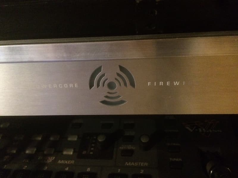 TC Electronic Powercore Platform Firewire - 14 plugins - not UAD