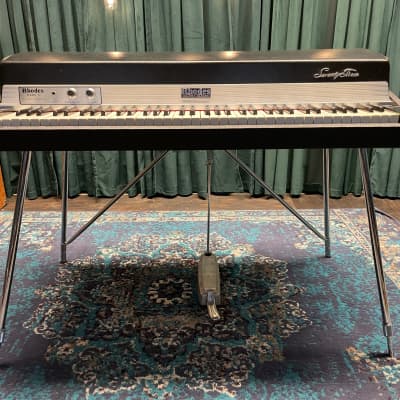 See Video! Vintage 1977 Rhodes Mark I Stage 73-Key Electric Piano w/ Legs, Crossbars, Sustain, Rod & Lid image 9
