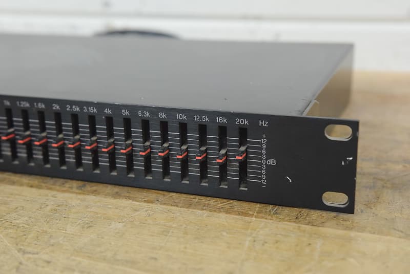 アンプ YAMAHA EQUALIZER GQ1031Bii Used Yamaha GRAPHIC EQUALIZER GQ1031BII Equalizer | Guitar