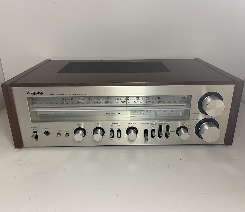 Technics SA-400 FM / AM Stereo Receiver image 1