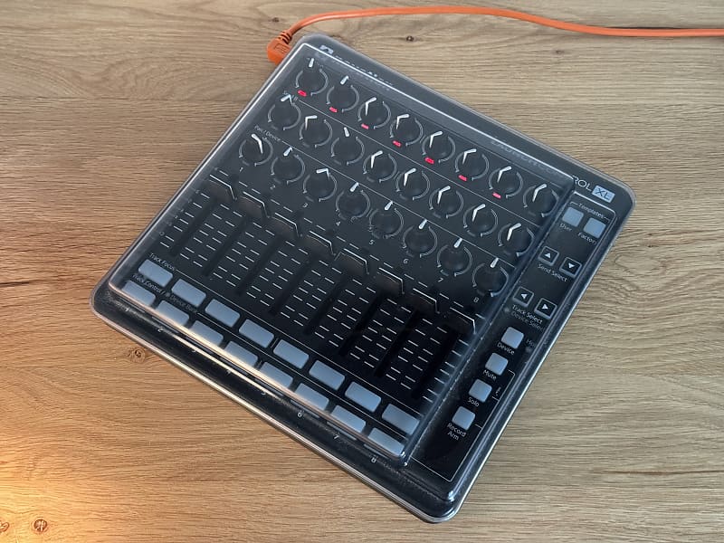 DTM・DAW Novation launch control xl novation-launch-control-xl-