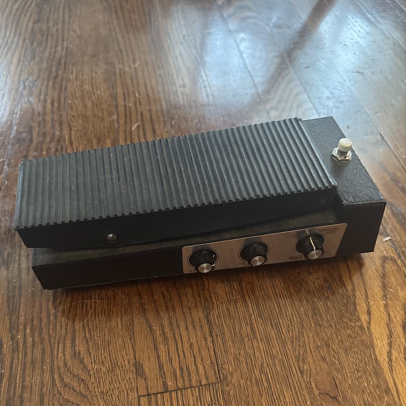 Shinei Companion Me7 me8 Siren Surf Hurricane Wah Wah Reverb