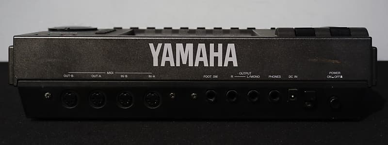 Yamaha QY700 Sequencer Workstation W/ MIDI Synthesiser Effects & More