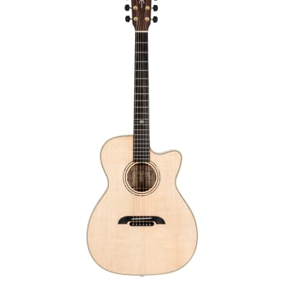 Alvarez Yairi FYM70CE Masterworks FOLK/OM  Acoustic Guitar Hardshell case included for sale