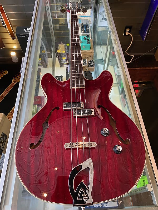 Guild Starfire I Bass in Cherry Red With Deluxe Gig Bag | Reverb 