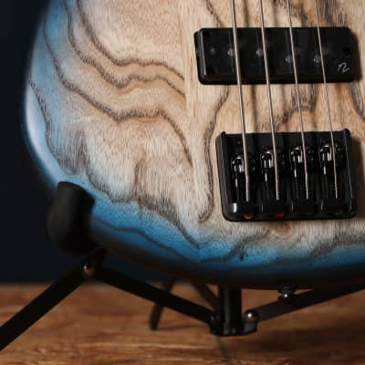 Ibanez SR600E Electric Bass Guitar in Cosmic Blue Starburst image 4