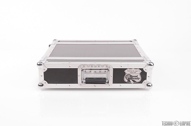 2U EFFECTS DELUXE CASE – 14″ BODY DEPTH – Road Ready Cases