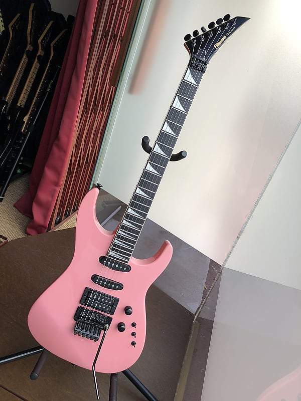 FERNANDES STJ カスタム Jackson風カスタム品 ピンク FERNANDES STJ カスタム Jackson風カスタム品 ピンク - メルカリ