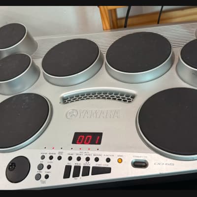 Yamaha DD-65 8-Pad Tabletop Electronic Drum Set 2015 - Silver
