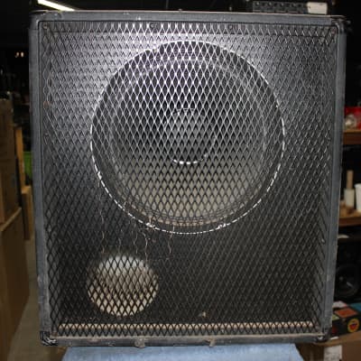 Peavey 115BX BW 700-Watt 1x15 Bass Speaker Cabinet | Reverb