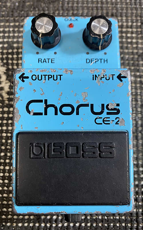 Boss CE-2