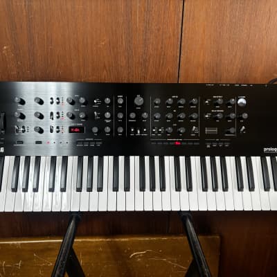 Korg Prologue 16 Polyphonic 61-Key 16-Voice Analog Synthesizer 