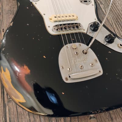 Fender Jaguar/ジャガー 1965年製 MJTボディ Fender Jaguar Solid Body Electric Guitar (1965) | RetroFret