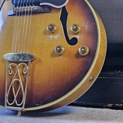 Gibson Byrdland 1956 Sunburst image 3