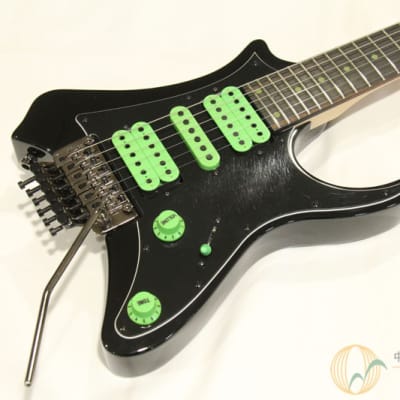 Traveler Guitar Vaibrant Deluxe V88X Cosmic Black [XJ210] for sale