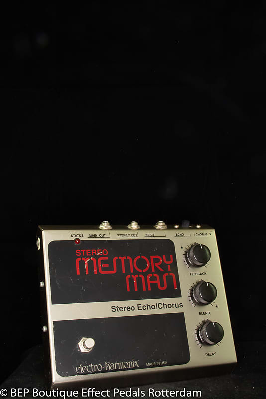 Electro-Harmonix Stereo Memory Man 90's re-issue with MN3005 BBD