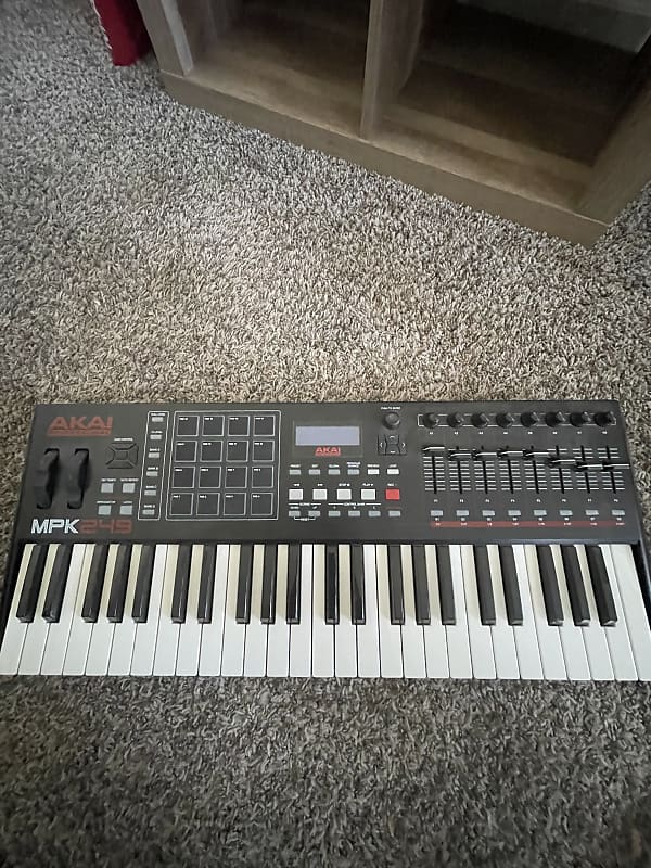 Akai MPK249 Reverb