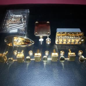 Fender stratocaster 2011 Gold Hardware Kit 2 3 16