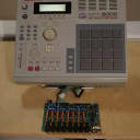 Akai MPC2000 MIDI Production Center w/ 8 Outs (Project)