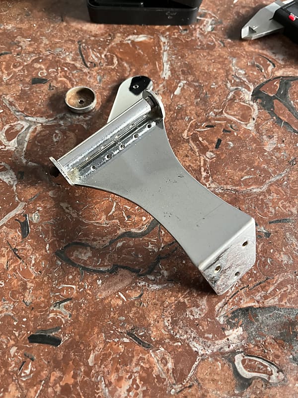 Greco Tremolo tailpiece 1962 - Chrome image 1