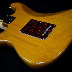 MINT! Fender American Deluxe Stratocaster Amber & Fender Case image 17