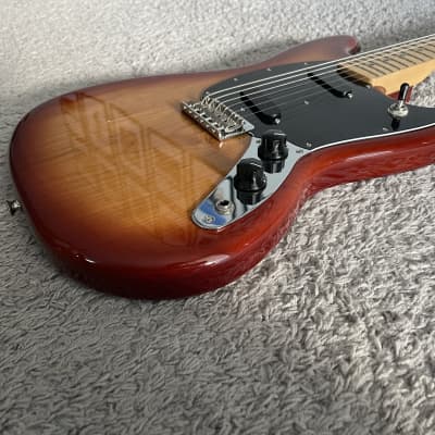 Fender Player Mustang 2020 MIM Sienna Sunburst Maple Fretboard Guitar + Gig Bag image 3