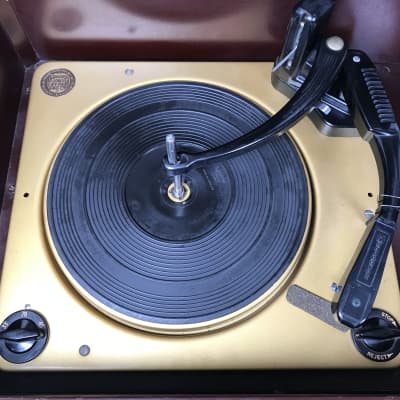 Vintage Magnavox Model Tube Phonograph Record Vinyl Player image 4